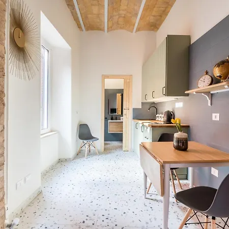 Famm - Open Space In Trastevere Apartment *
